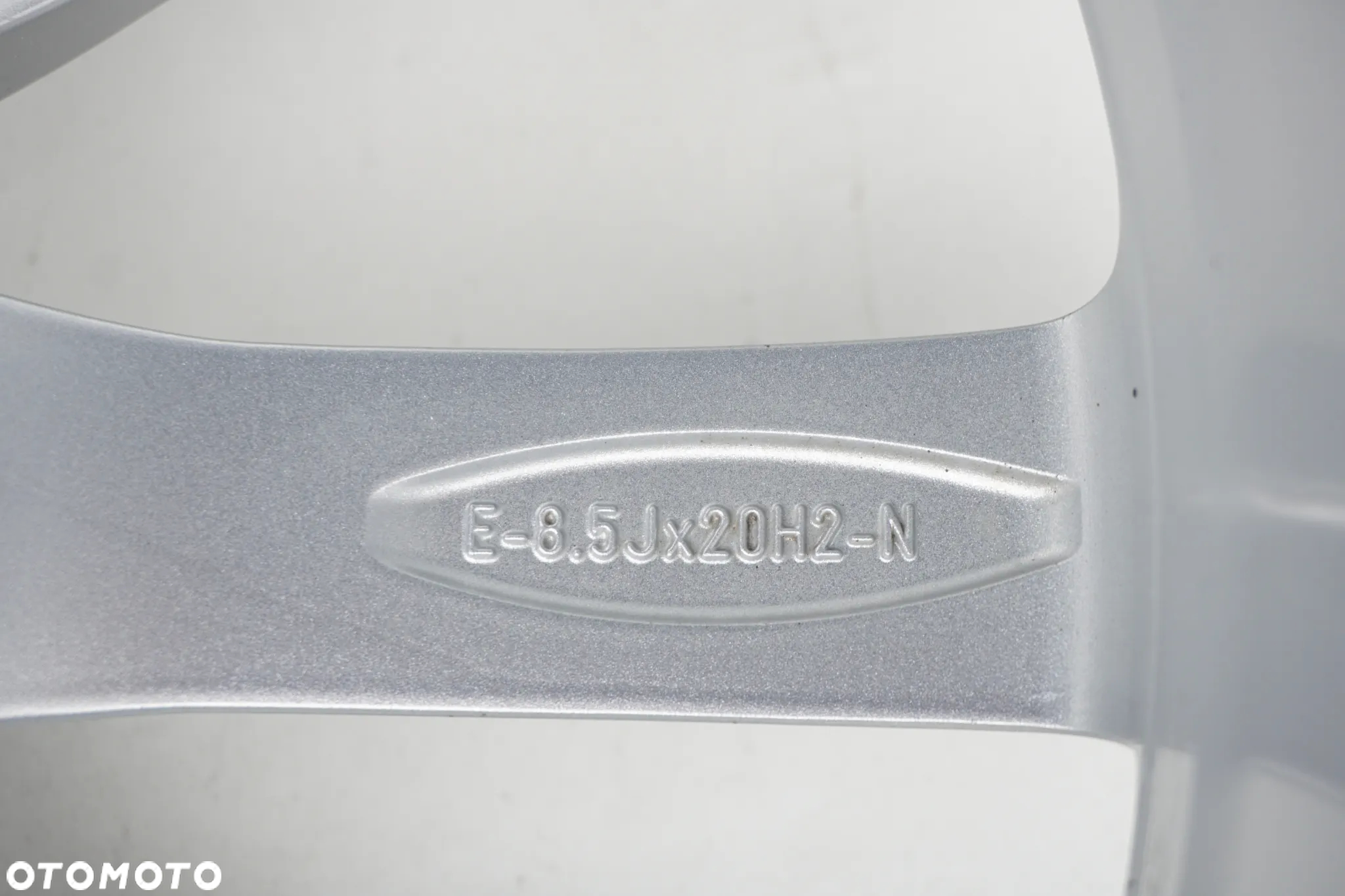 Audi 5x112 20 8,5J et38 83A601025S stan bdb- - 5