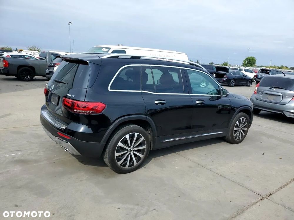 Mercedes-Benz GLB 250 4Matic 8G-DCT - 4