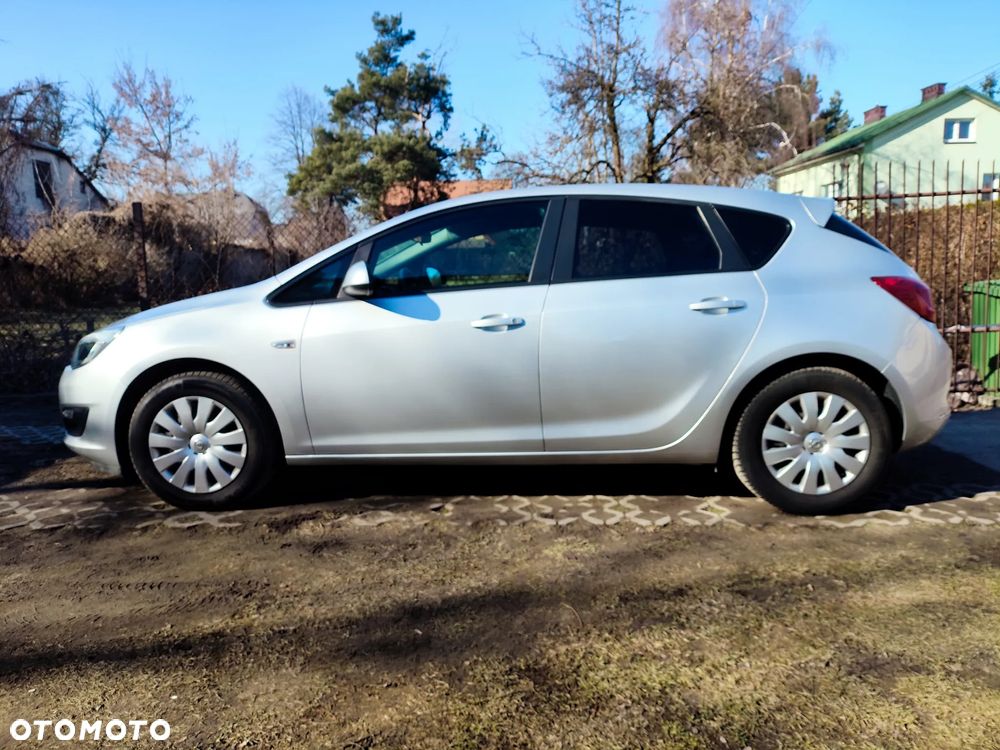 Opel Astra 1.6 CDTI Enjoy - 6