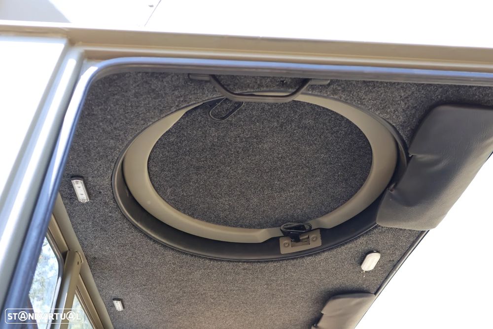 Mercedes Benz Unimog - 14