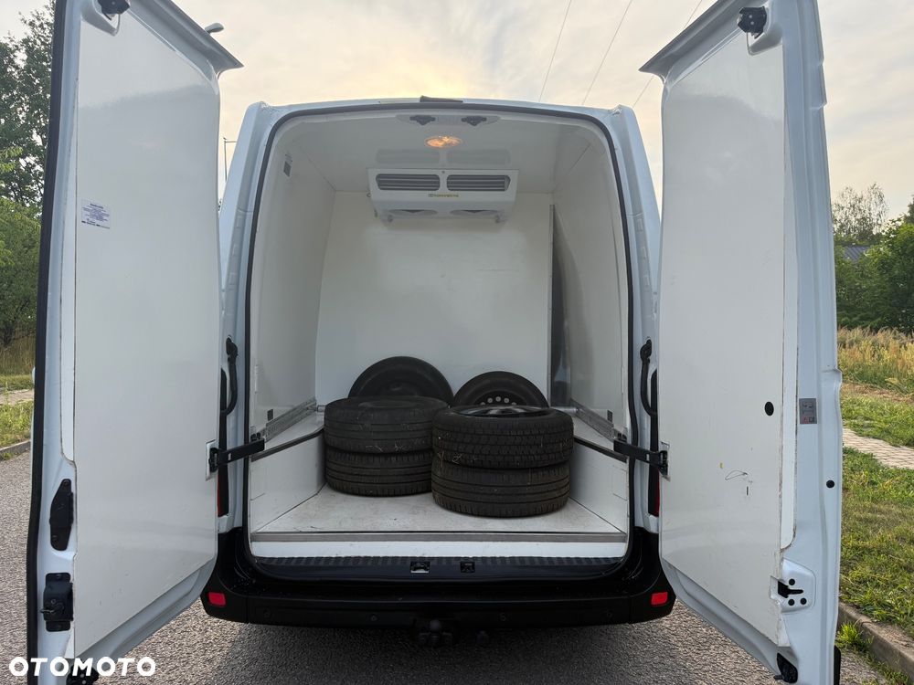 Nissan Nv400 - 23