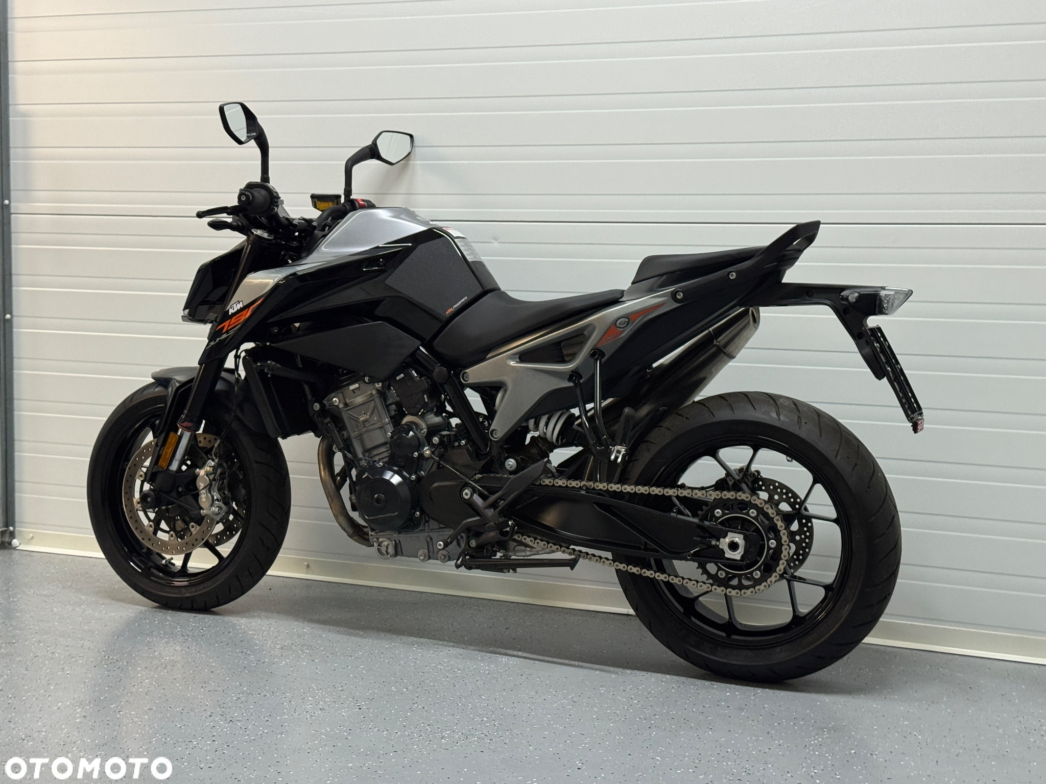 KTM Duke - 13