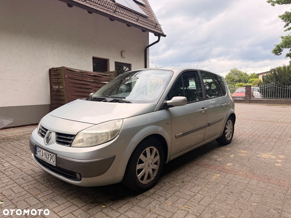 Renault Scenic - 1