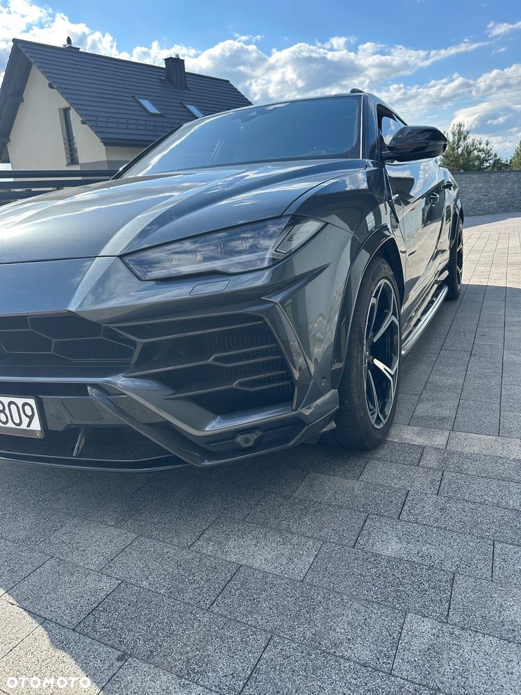 Lamborghini Urus - 9