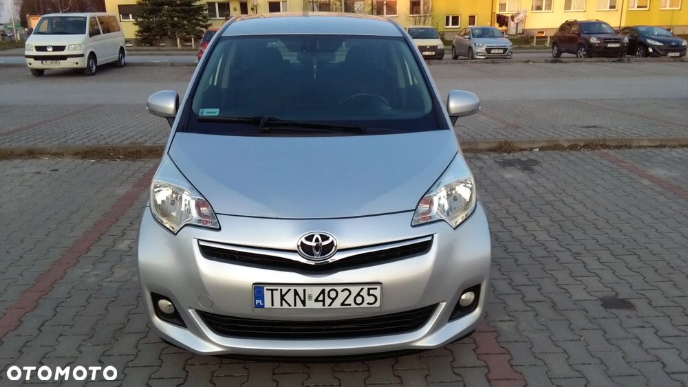 Toyota Verso S 1.33 Premium - 2