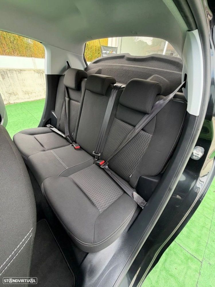 Peugeot 208 1.2 PureTech Style - 13