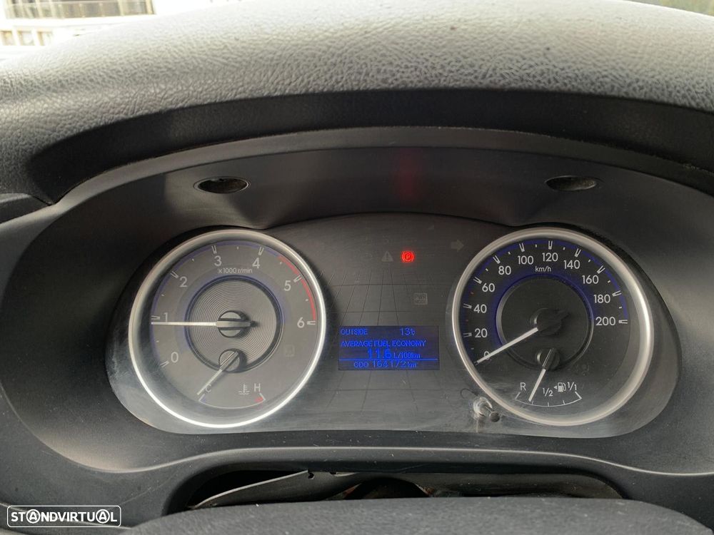 Toyota Hilux 2.4 D-4D 2WD CD - 19