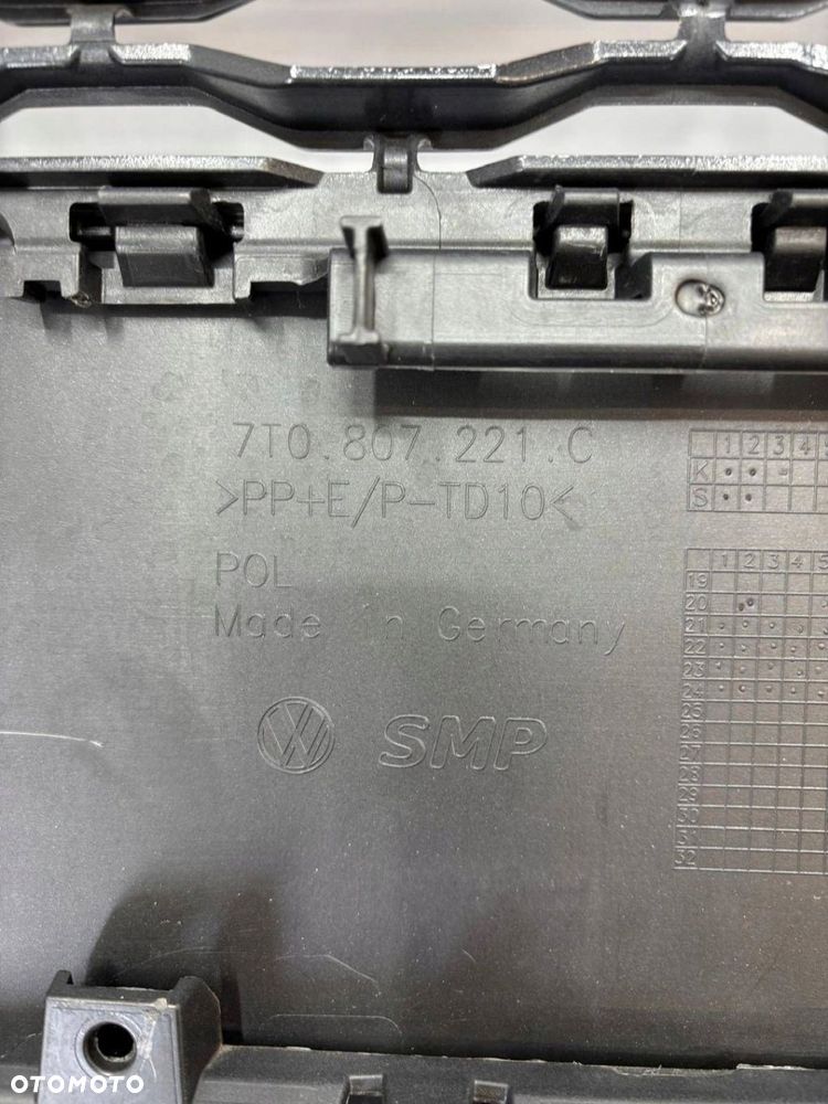 Volkswagen VW T7 7T Miltivan Zderzak Przód Przedni 7T0807221C - 12