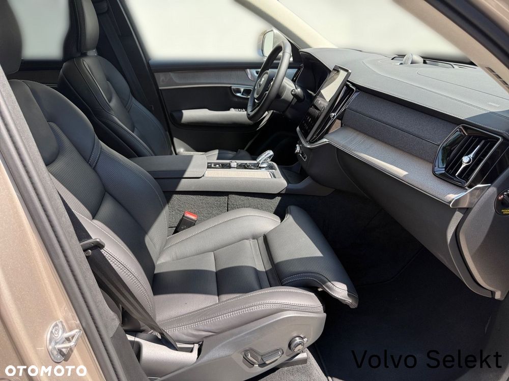 Volvo XC 90 - 23