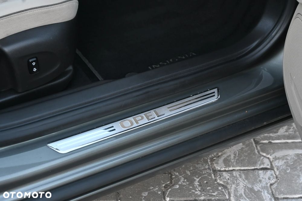 Opel Insignia 2.0 Direct Inj Trb 4x4 Ultimate Exclusive - 30