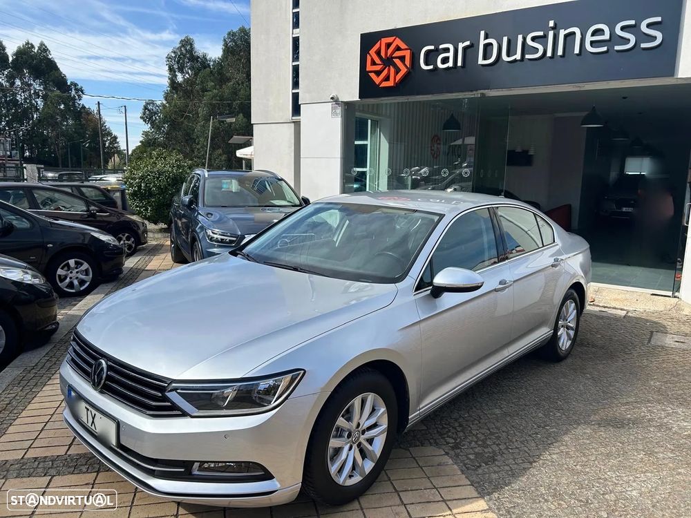 VW Passat 1.6 TDI Confortline - 16