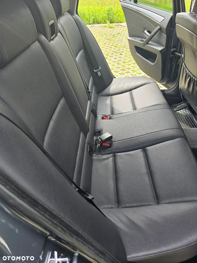 BMW Seria 5 520d - 11