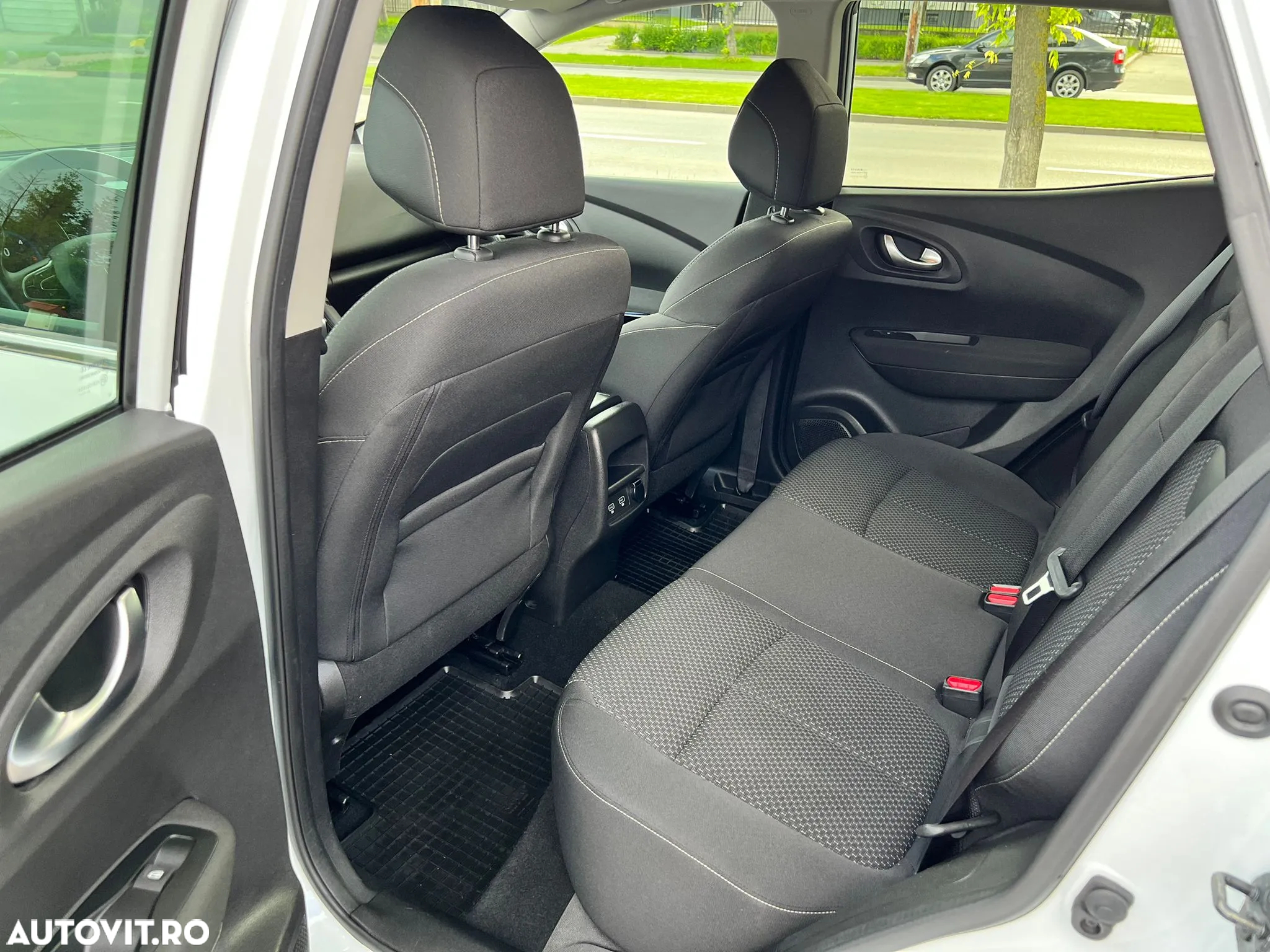 Renault Kadjar BLUE dCi EDC Intens - 8