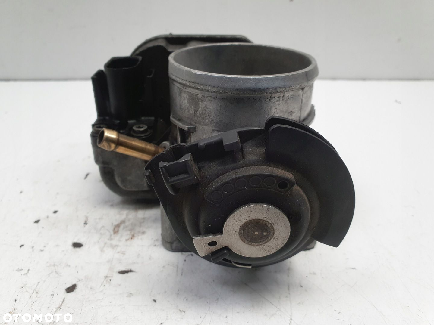 VW Sharan 1.8 T turbo PRZEPUSTNICA 06A133064P - 4