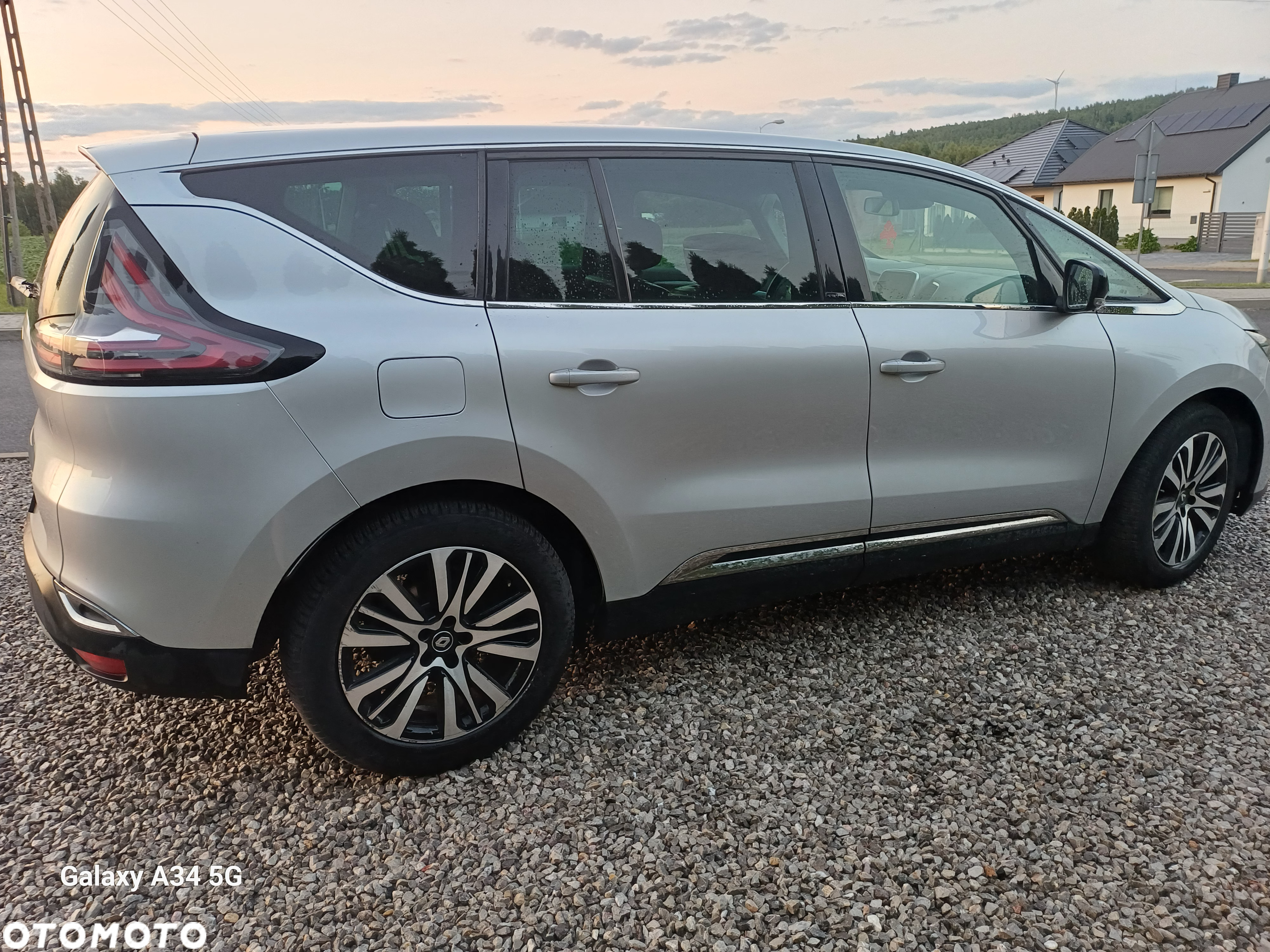 Renault Espace 1.6 dCi Energy Initiale Paris EDC - 10