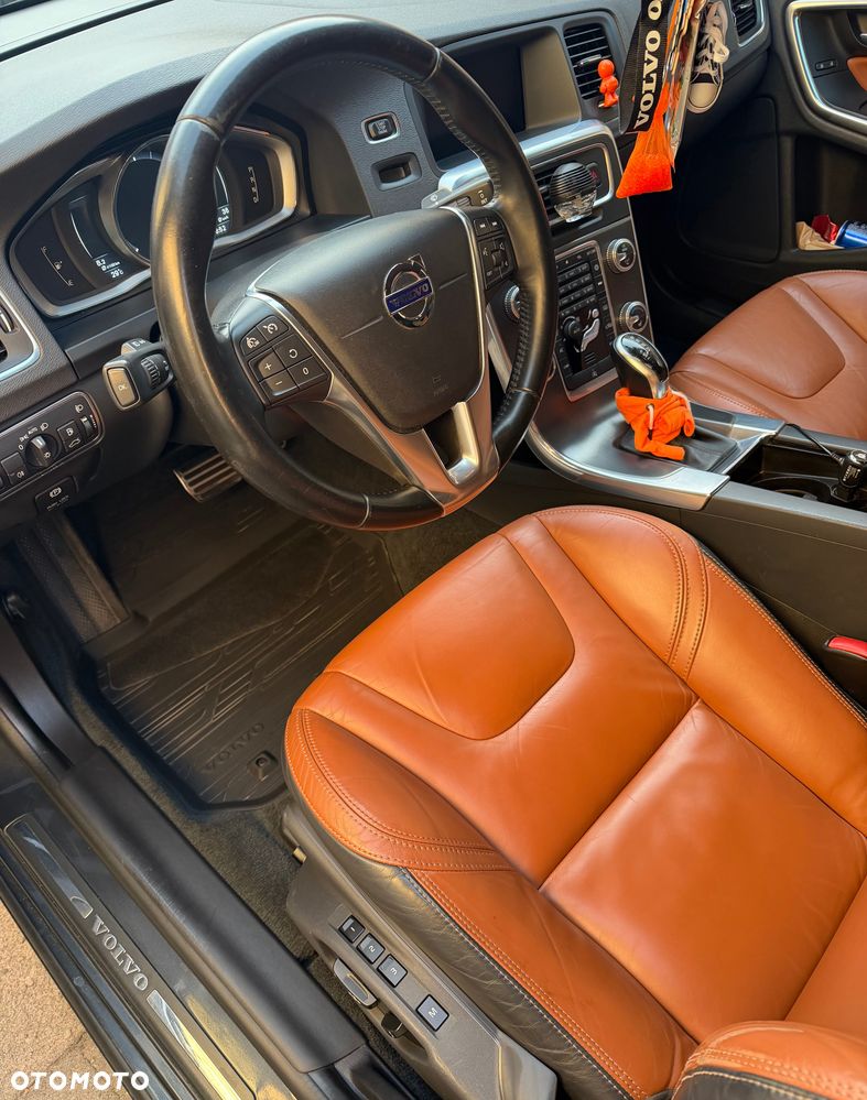Volvo S60 - 2