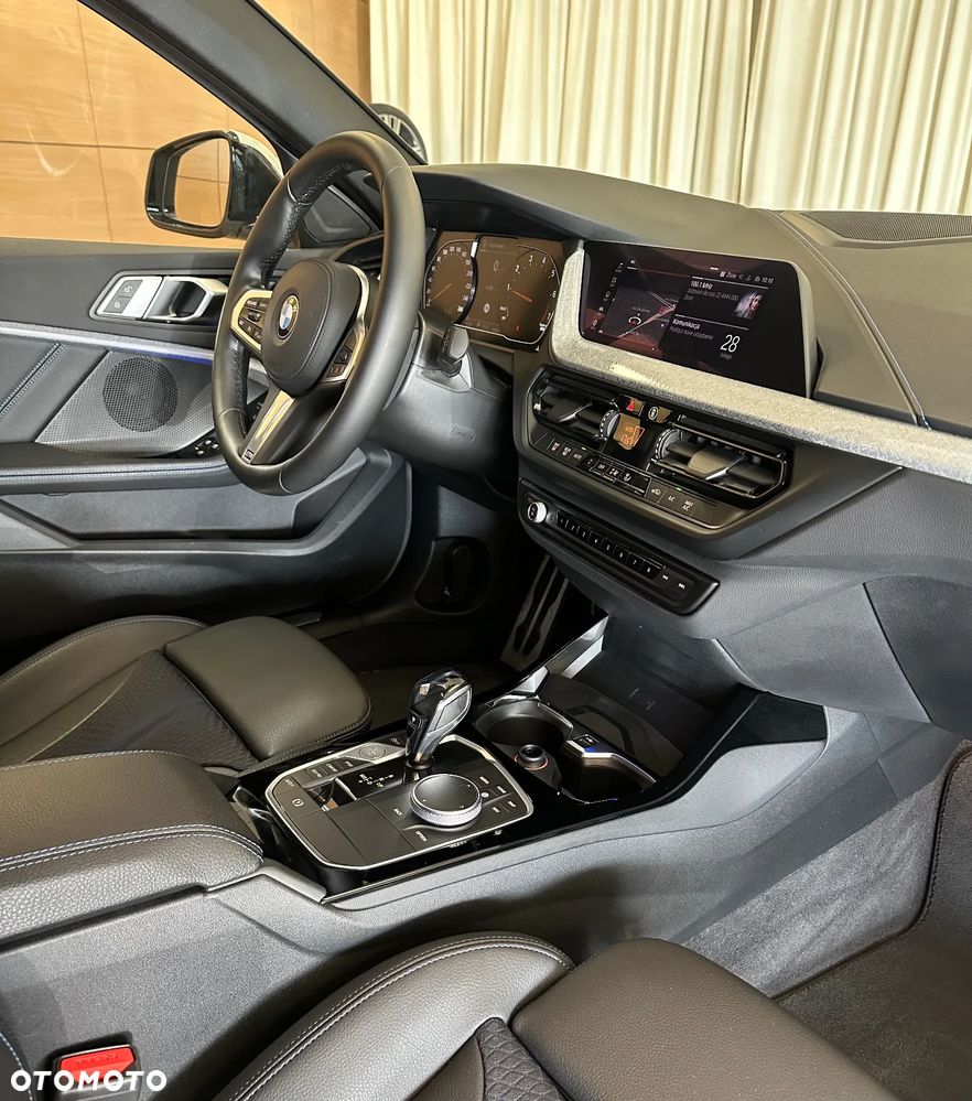 BMW Seria 1 118i M Sport - 10