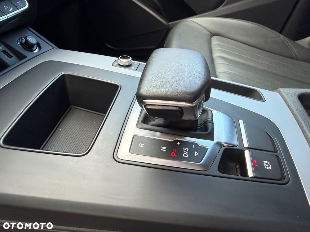 Audi Q5 50 TFSIe quattro S tronic S line - 38