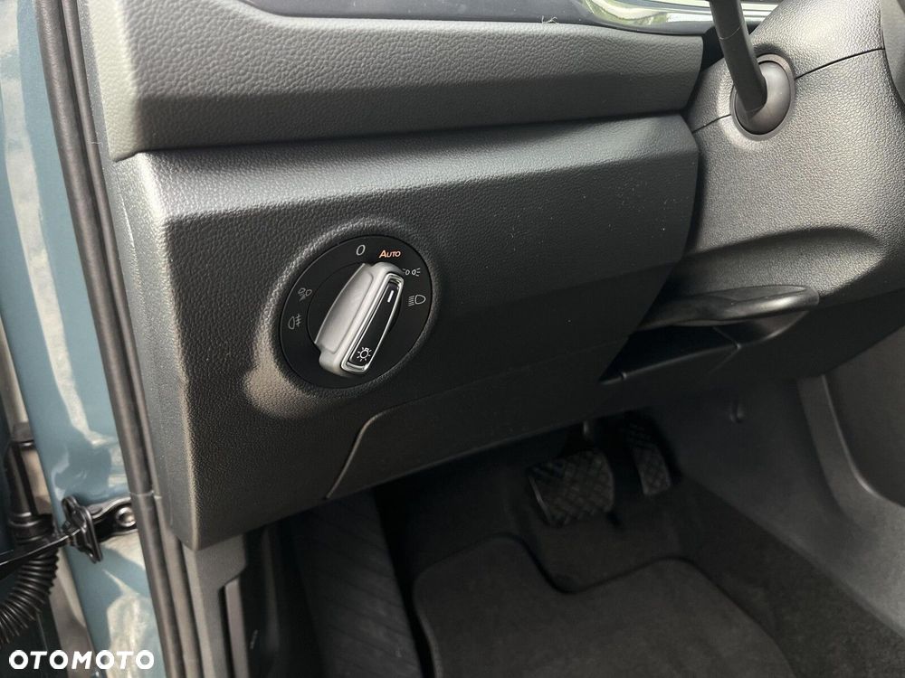 Volkswagen T-Roc - 9