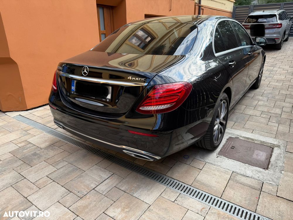 Mercedes-Benz E - 5
