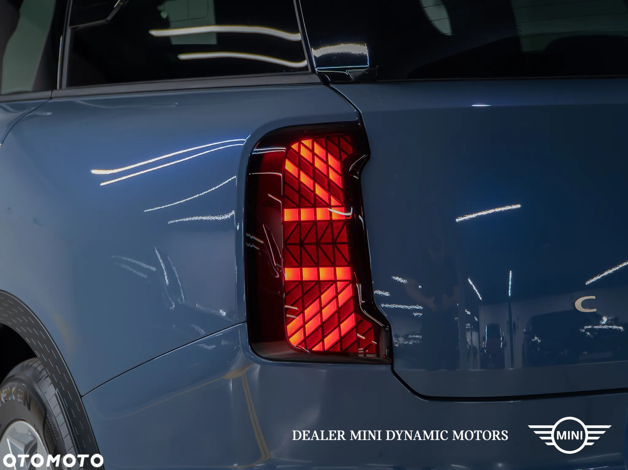 MINI Countryman E Classic Trim - 12