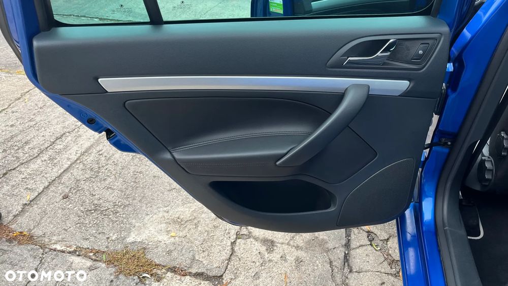 Skoda Octavia 2.0 TDI CR DPF RS - 17