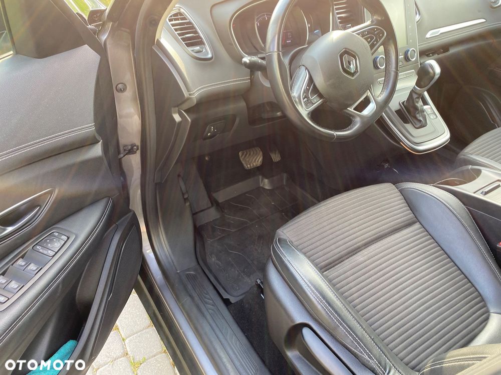 Renault Scenic - 15