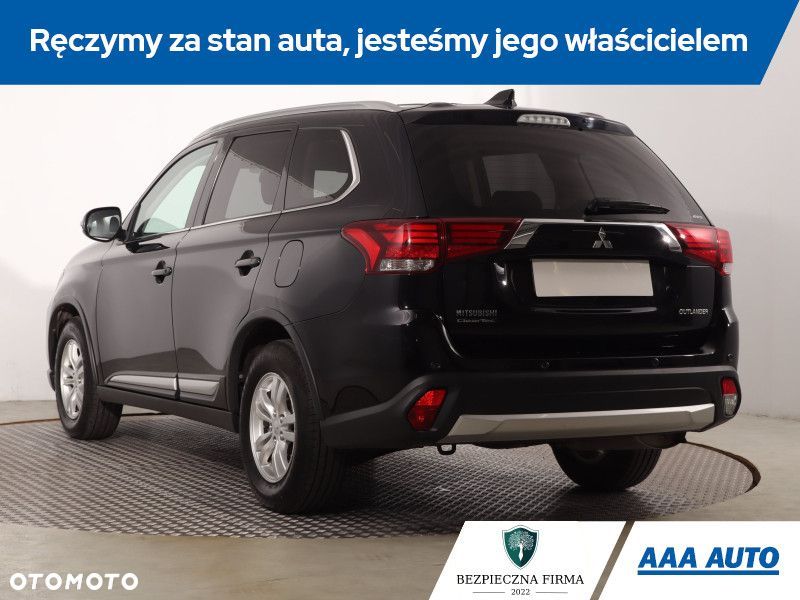 Mitsubishi Outlander - 6