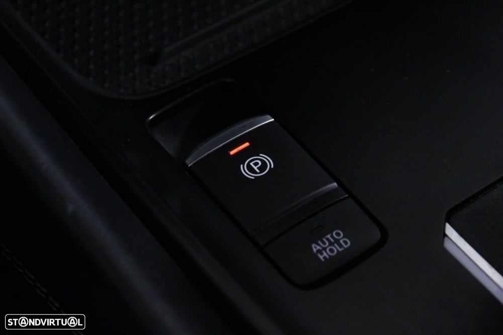 Nissan Qashqai 1.3 DIG-T N-Connecta LED Xtronic - 29