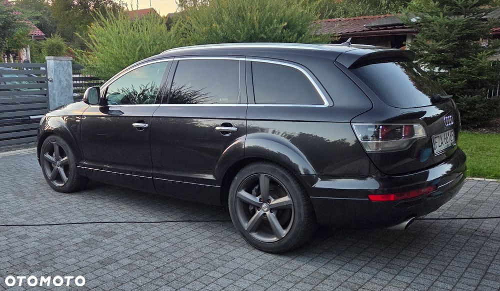 Audi Q7 - 4