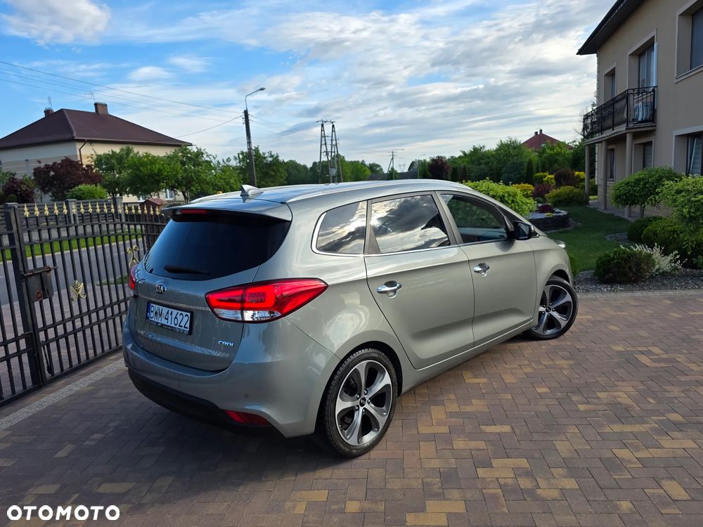Kia Carens 1.7 CRDi Business Line 7os 7DCT - 13