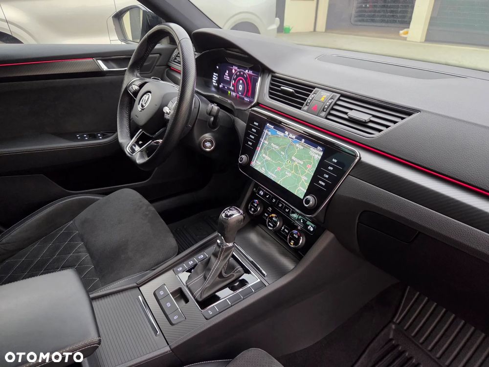 Skoda Superb 2.0 TDI 4x4 DSG Sportline - 16