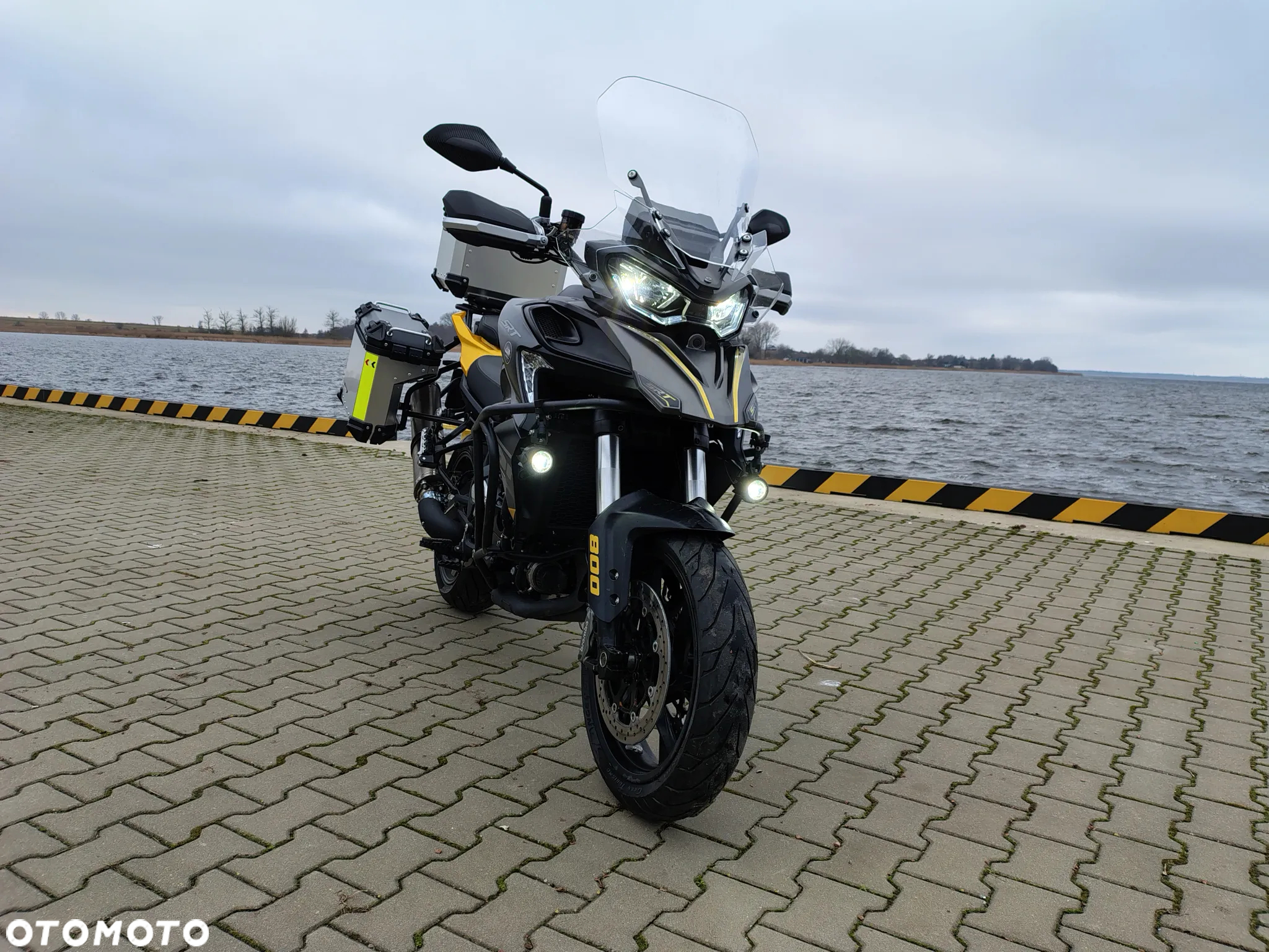 QJMOTOR SRT 800S - 2