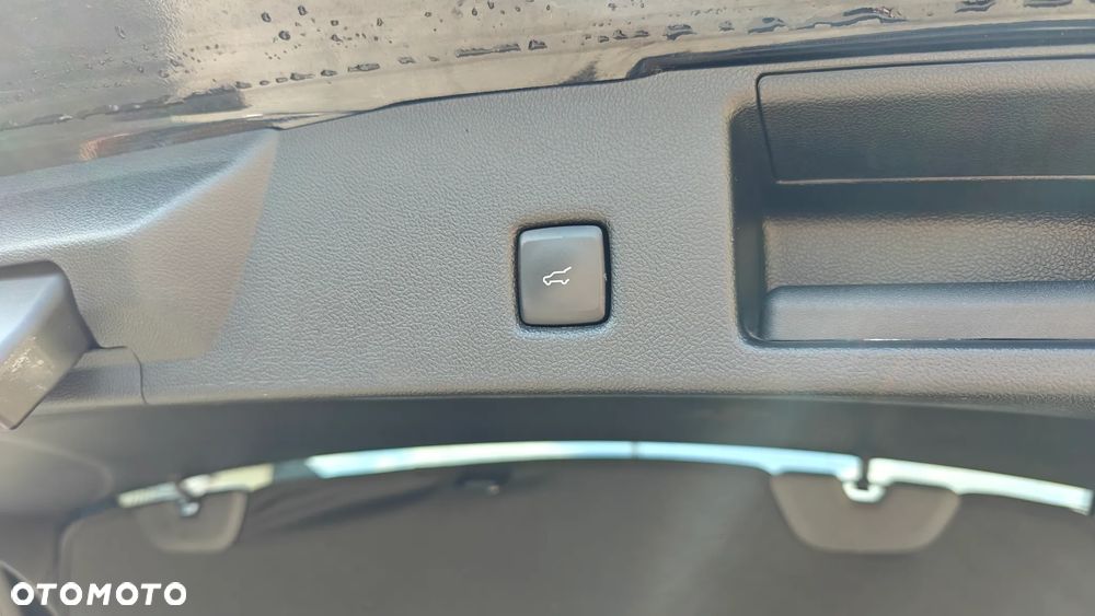 Ford Kuga - 32