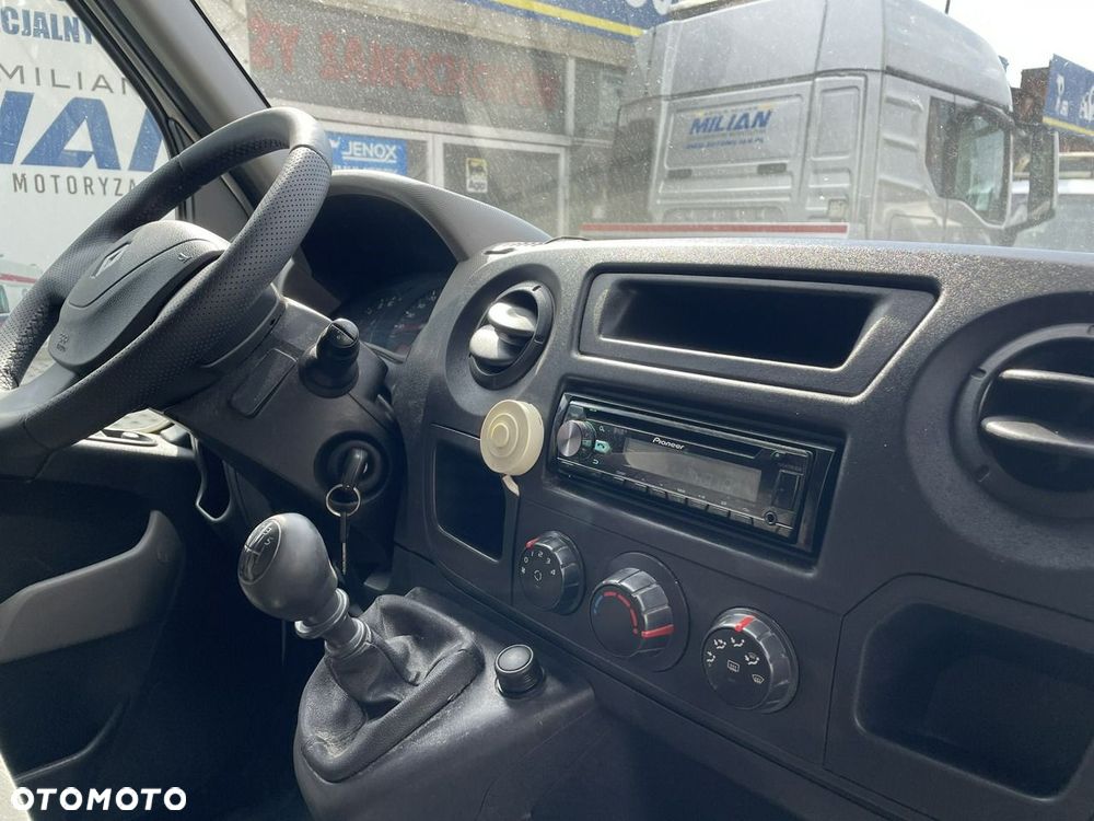Renault Master - 30