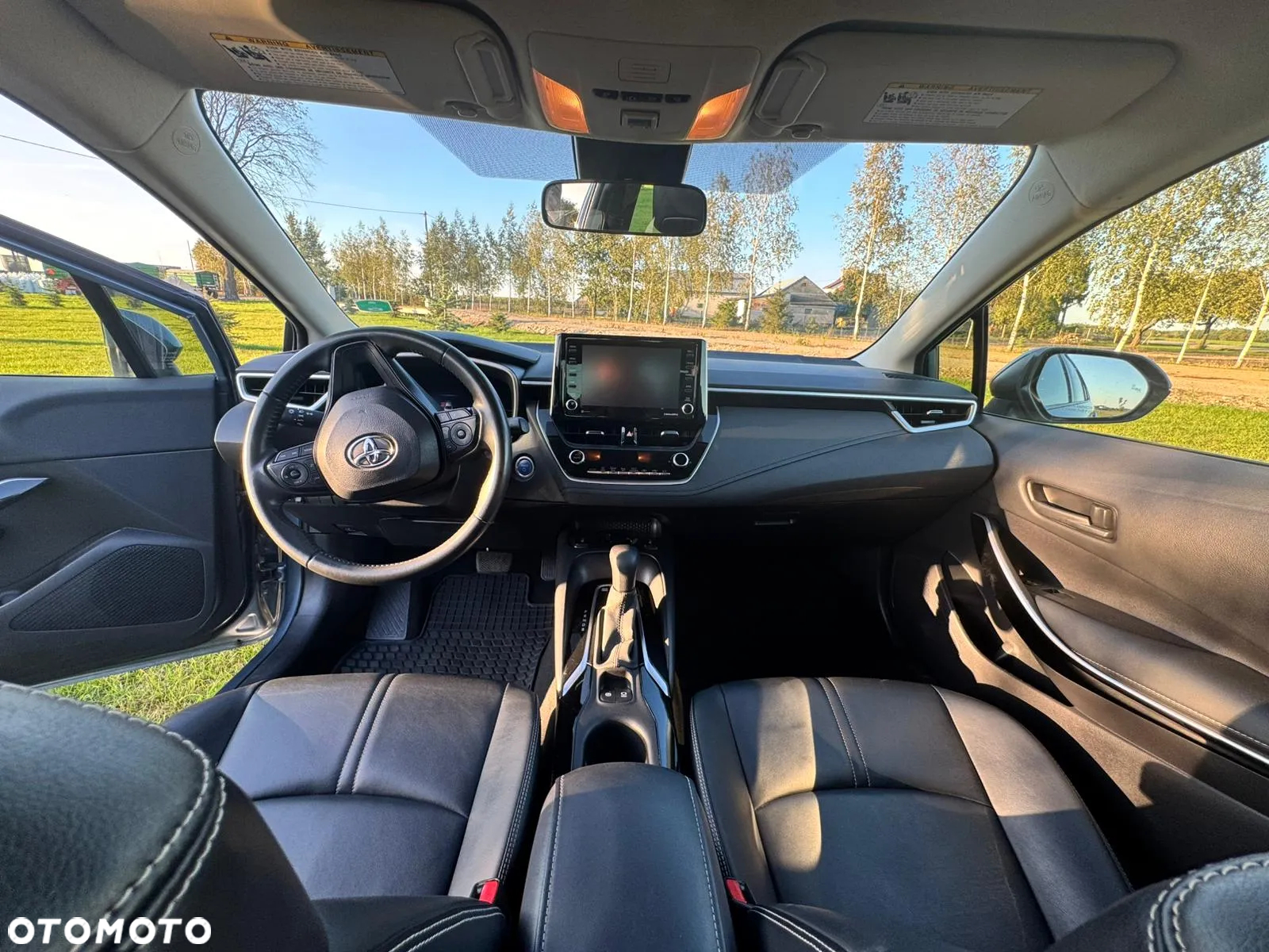 Toyota Corolla 1.8 Hybrid Executive - 12