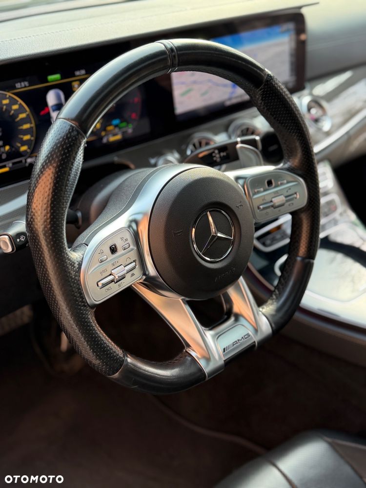 Mercedes-Benz CLS - 9