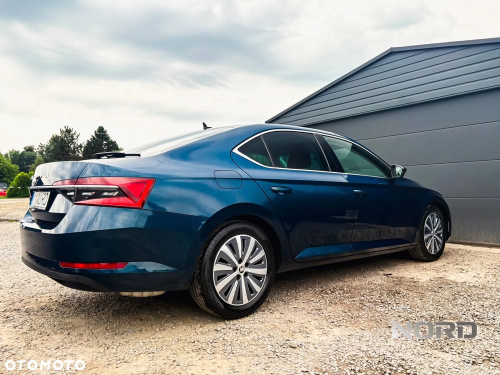 Skoda Superb 2.0 TSI DSG Style - 9
