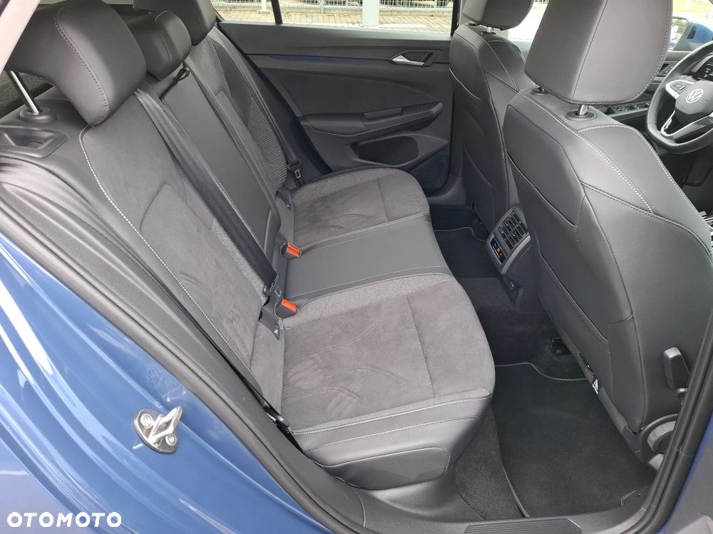 Volkswagen Golf - 14