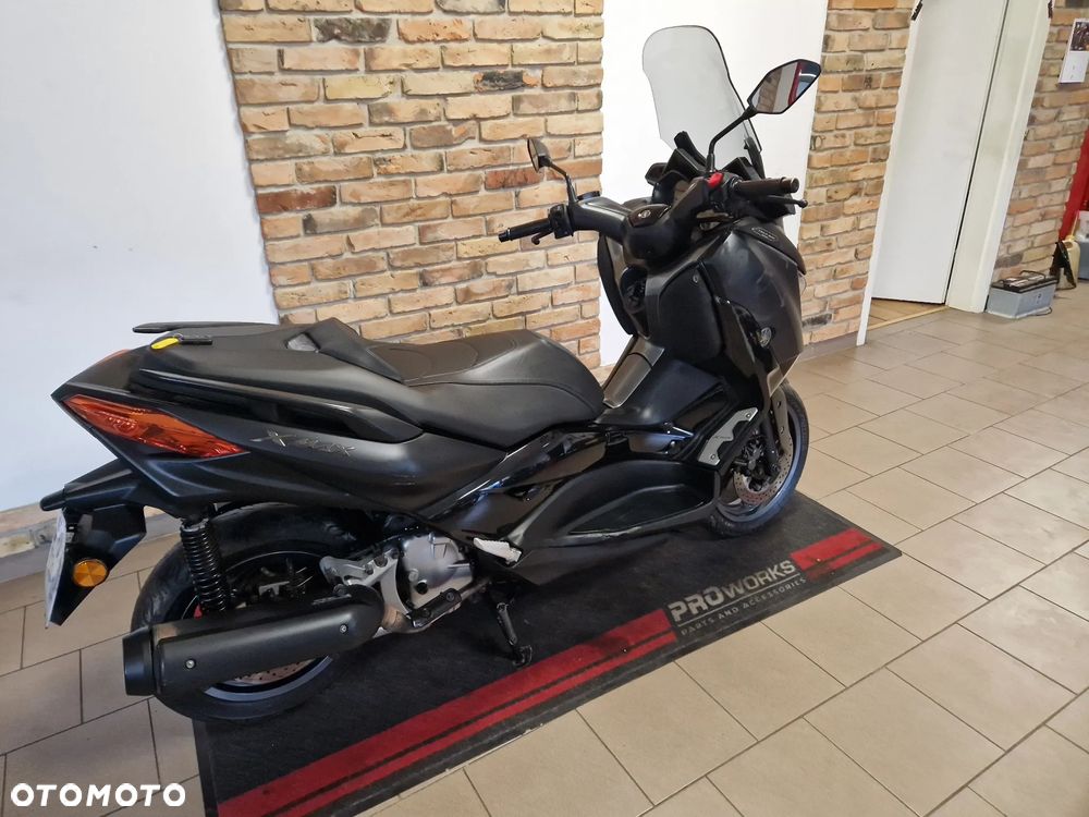 Yamaha X-max - 18
