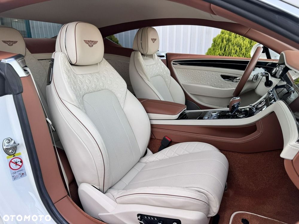 Bentley Continental GT - 17