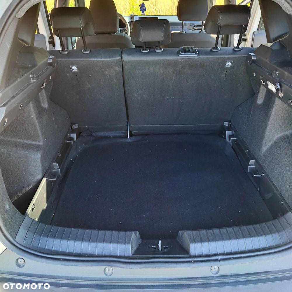 Dacia Duster 1.6 Full Hybrid 140 Journey MMT - 12