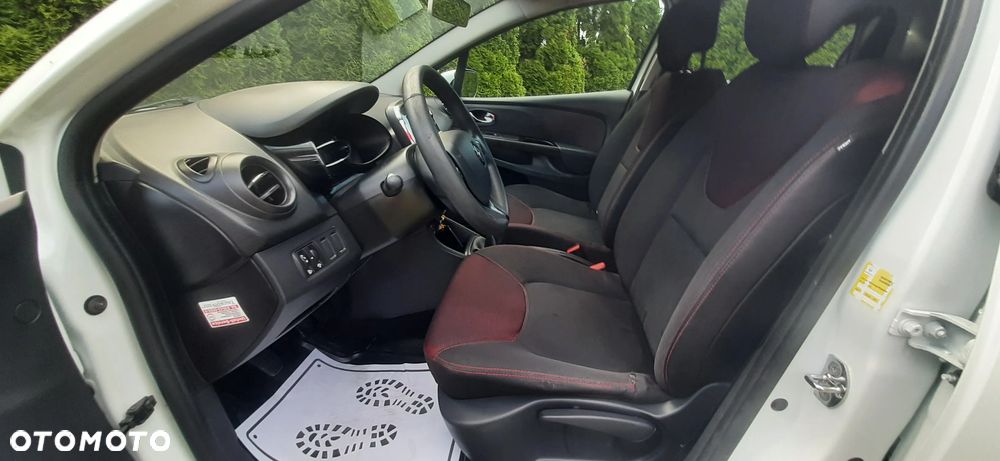 Renault Clio - 25