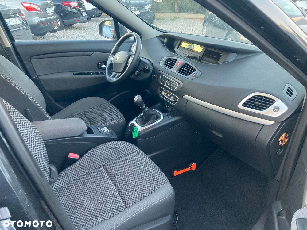 Renault Scenic 1.6 16V 110 Authentique - 11