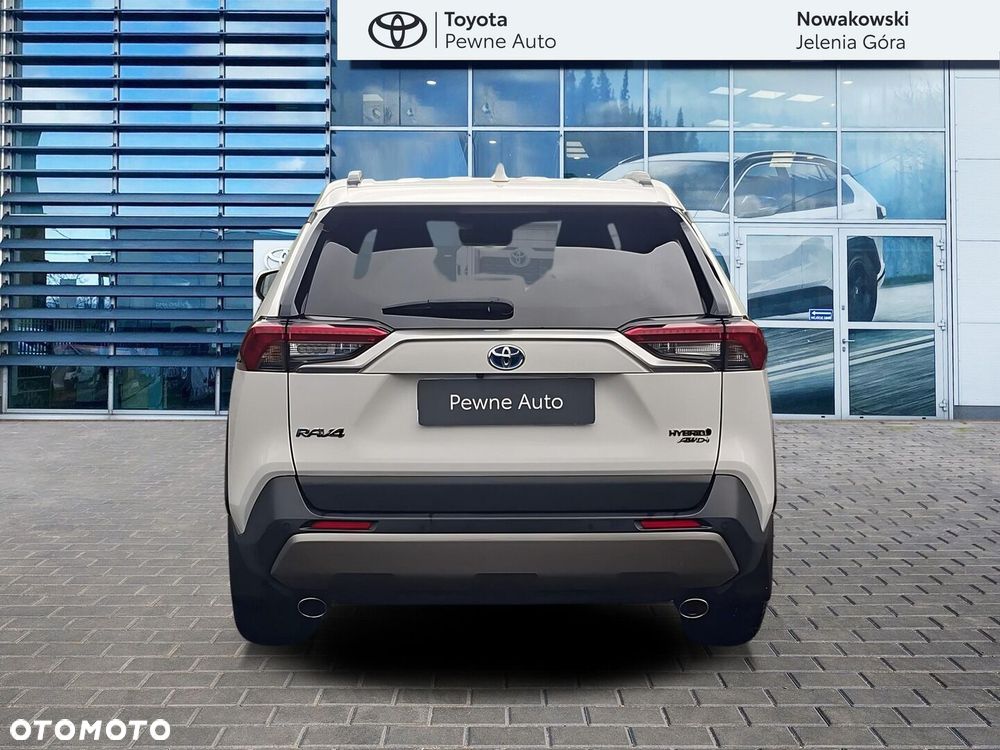 Toyota RAV4 - 6