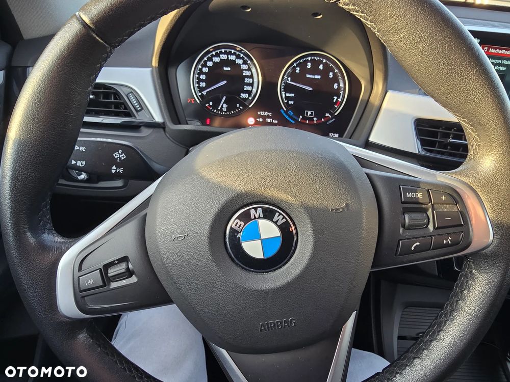 BMW X1 sDrive20i - 3