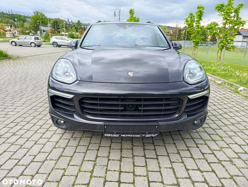 Porsche Cayenne S Platinum Edition - 3