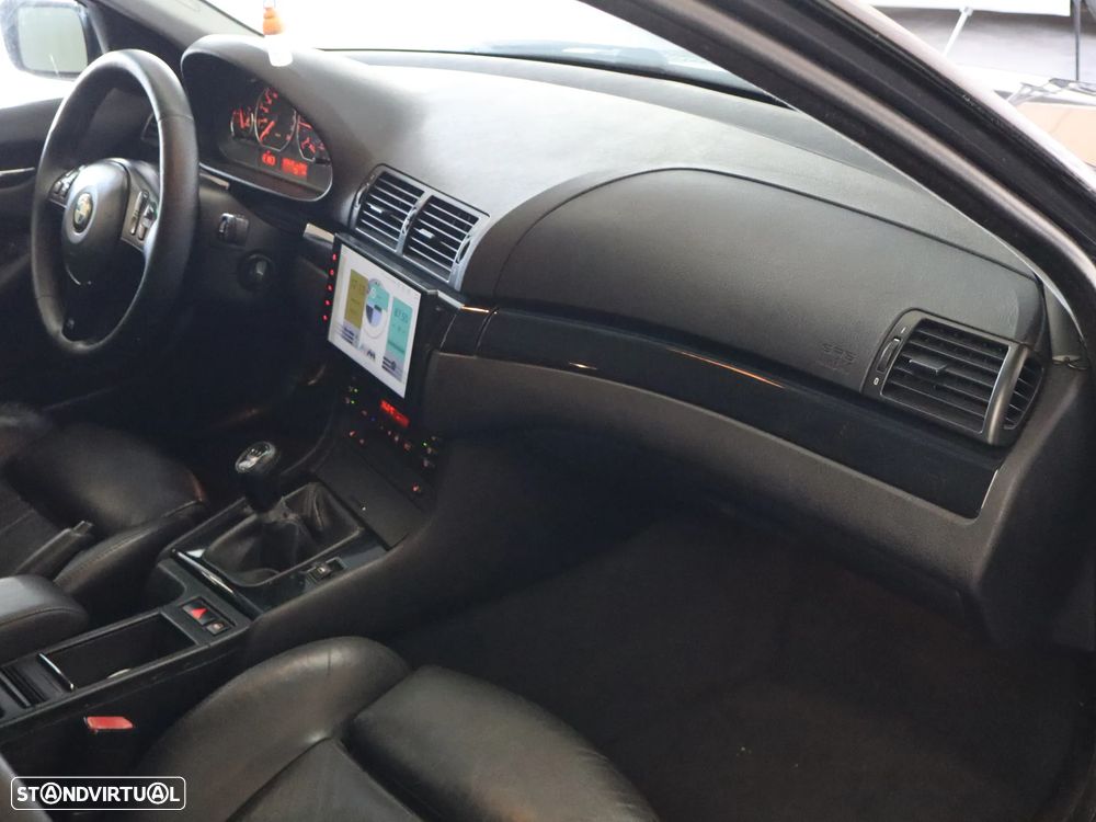 BMW 320 d Touring - 17