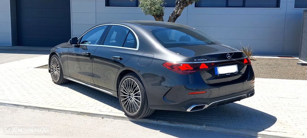 Mercedes-Benz E 300 e AMG Line - 20