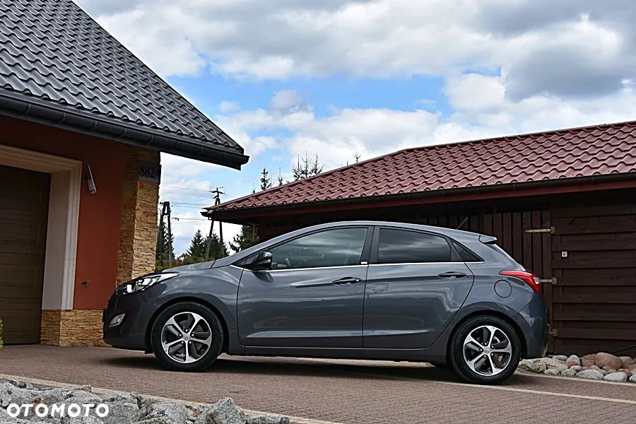 Hyundai i30 blue 1.6 GDI Passion - 9